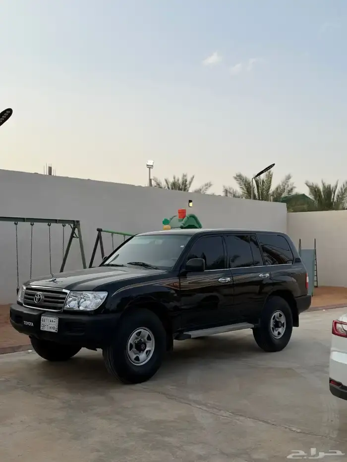 تويوتا لاند كروزر GX 4